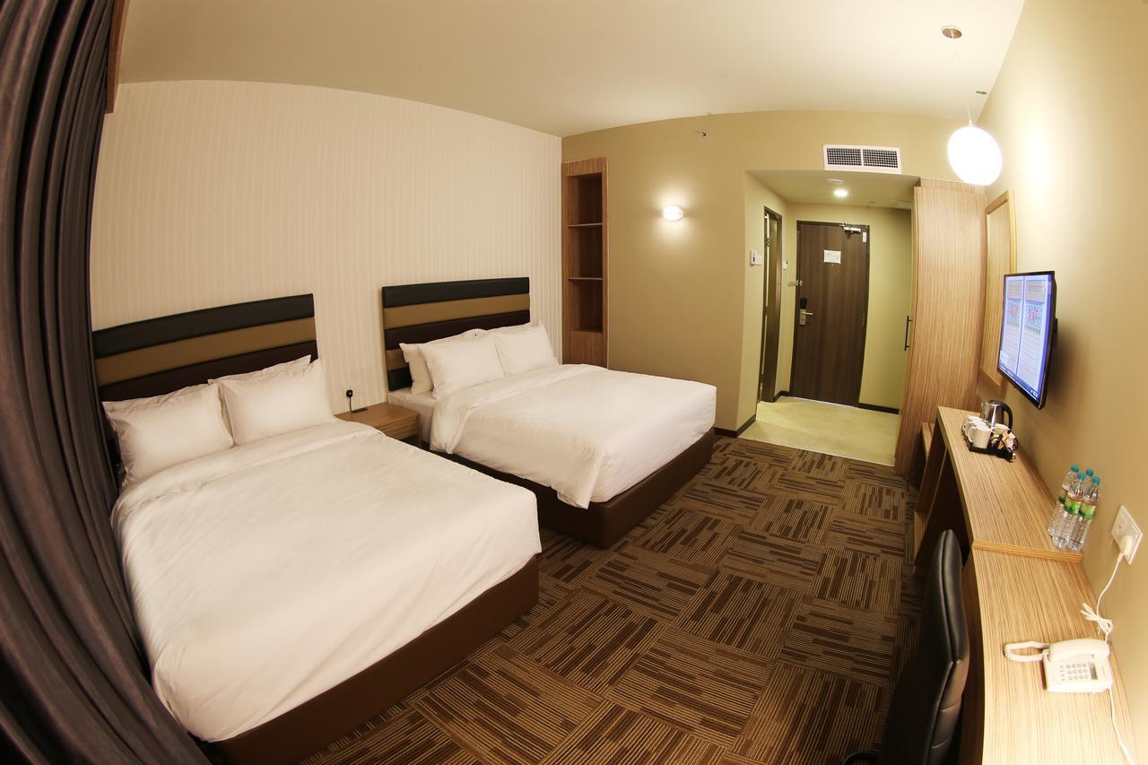 Perth 3*