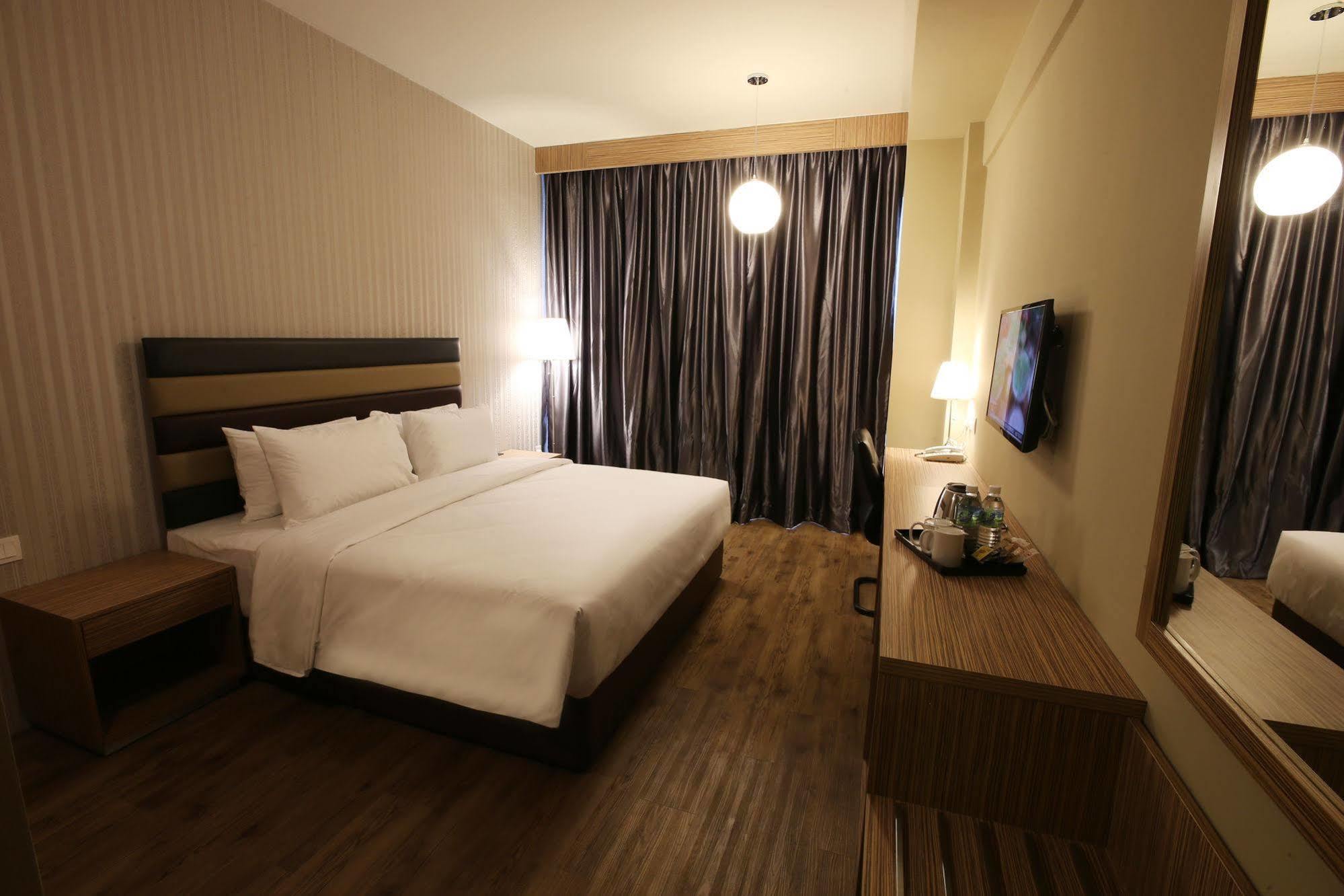 Perth 3* Kulai